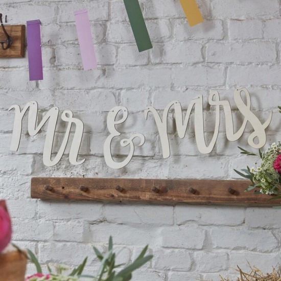 Mr & Mrs - Wooden Bunting